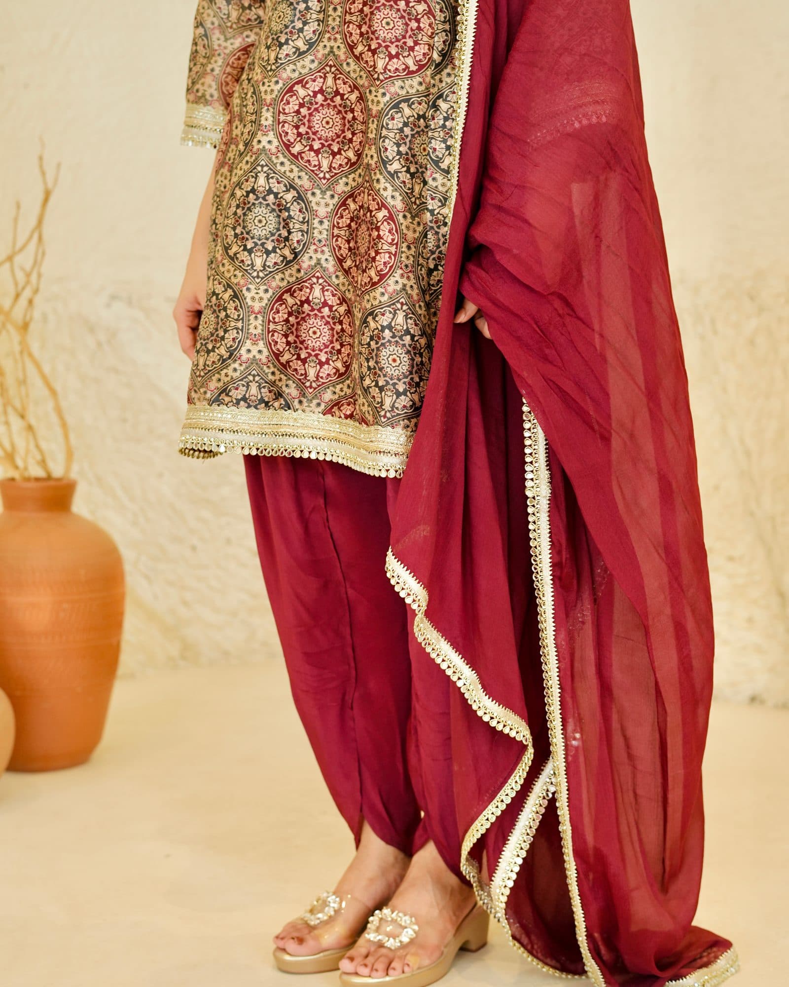Gulrukh 4